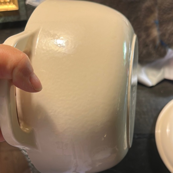 BRANDANI DUTCH OVEN Cream Cast Iron Dutch Oven - Picture 11 of 16